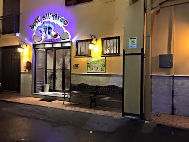 Sott' All' Arco By Ettore