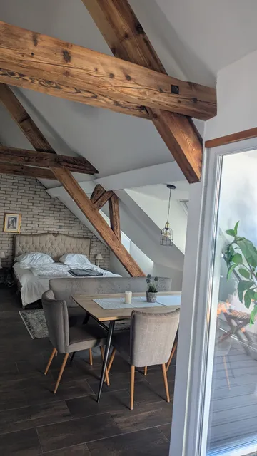 Vintage Meets Moderne