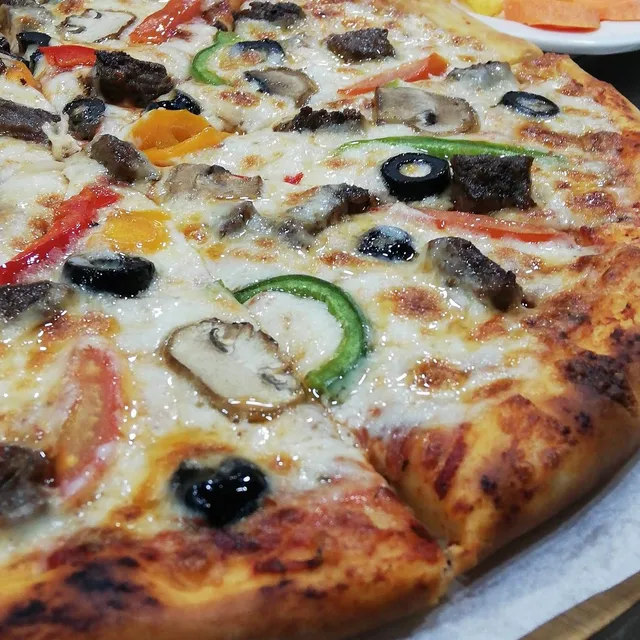 SEASONS CAFE & RESTAURANT