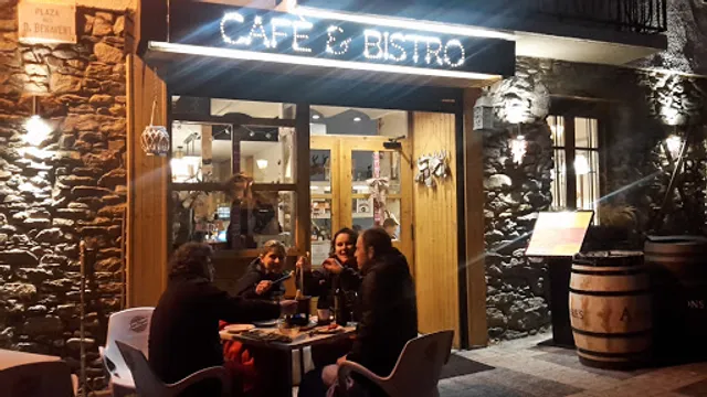 Cafè & Bistro E BO