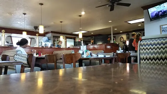 Mentor Ave Family Restaurant