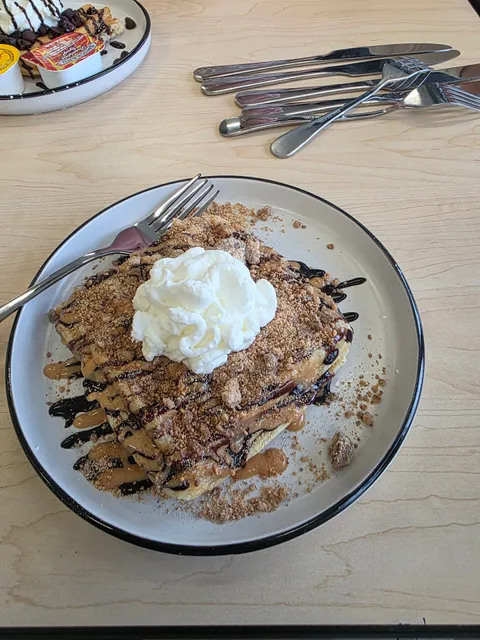 Canvas Suites & Canvas Coffee