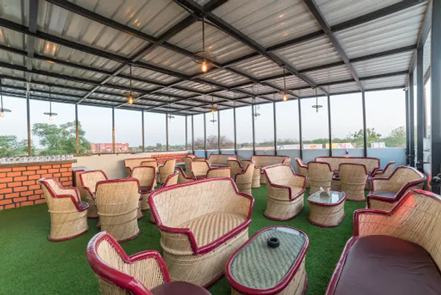 GabBar Bar & Restaurant