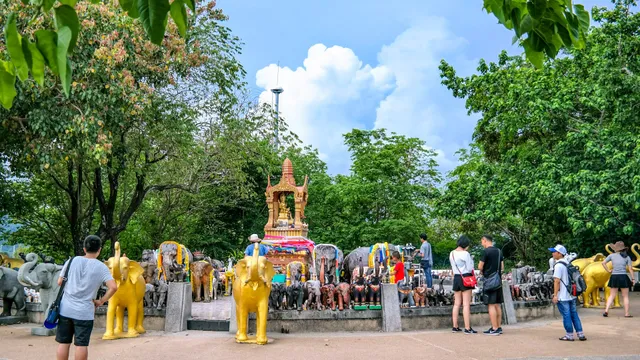 Lan Phra Phrom