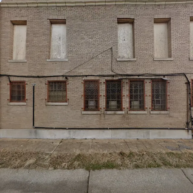 2929 S Jefferson Ave