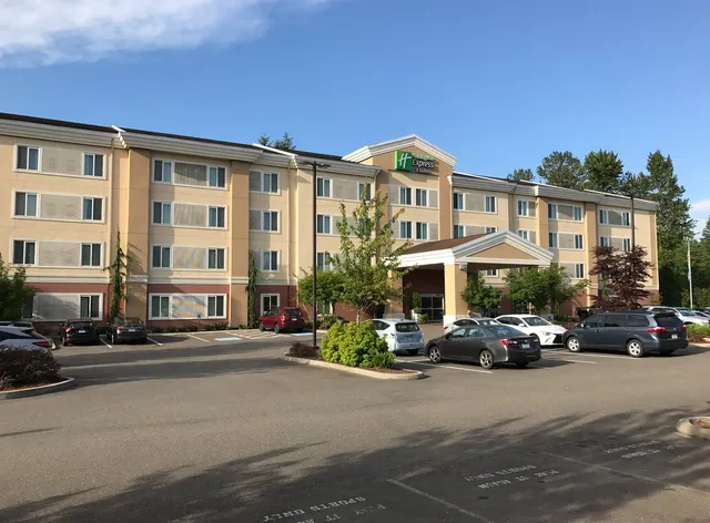 Holiday Inn Express & Suites Marysville by IHG
