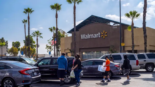 Gateway Plaza - Santa Fe Springs