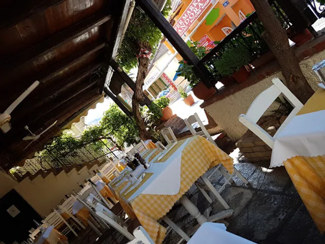 Little Italy Taverna