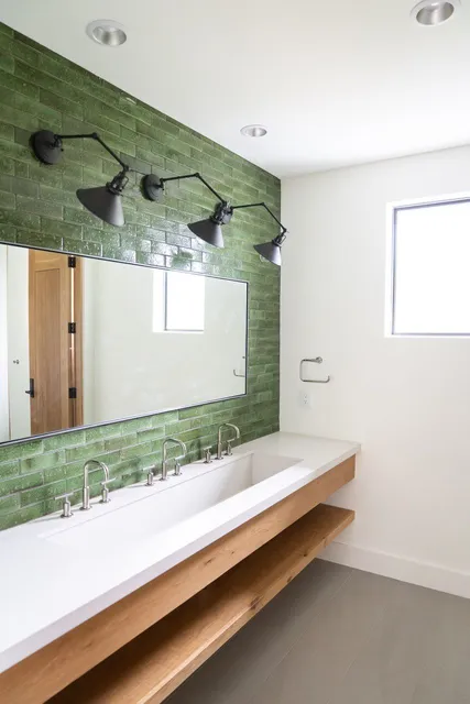 Foxy Granite & Marble