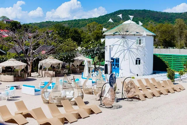 The Beach Calatagan Mediterraneo powered by Cocotel