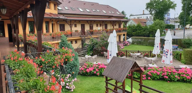 Pensjonat Słoneczny Dwór