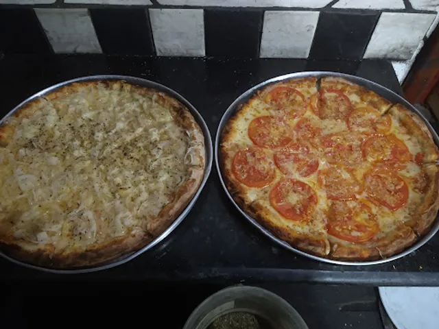 Chamy Pizzas