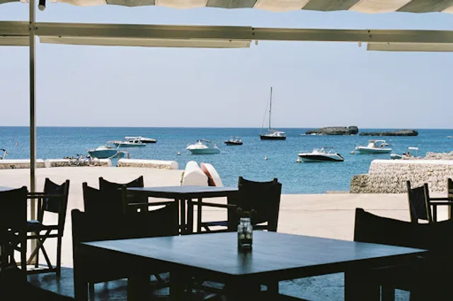 Paupa Bar Restaurant