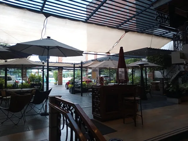 RESTAURANTE MAGNOLIAS