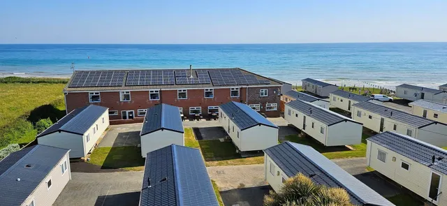 Castaways Holiday Park