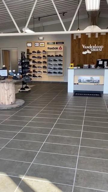 Vanderloop Shoes - Little Chute