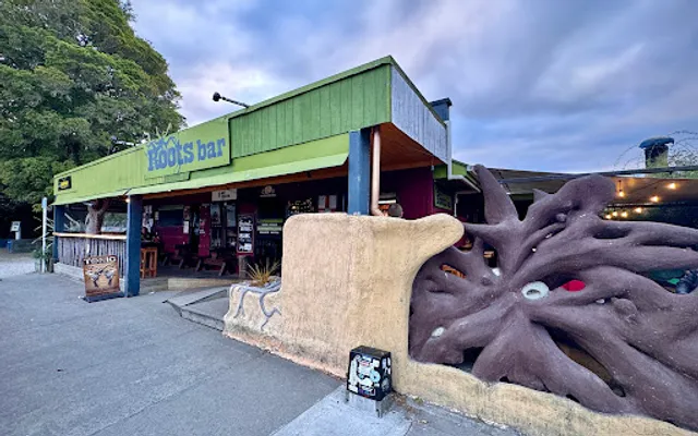 Roots Bar