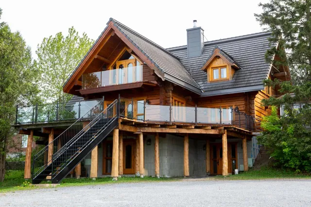 La maison en bois rond