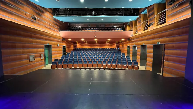 Kulturni dom Postojna