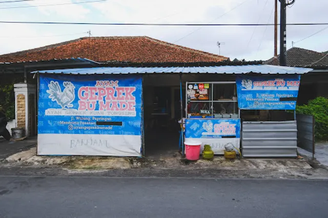 Tenda Biru Ayam Geprek "BU MADE"