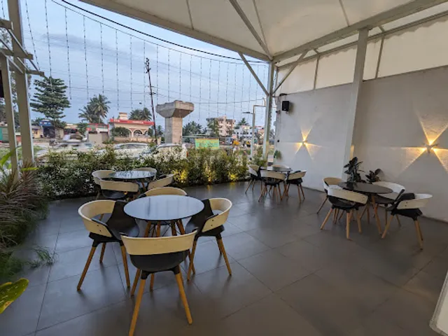 TRIKAYA Fine Dine & Family Resto-Bar