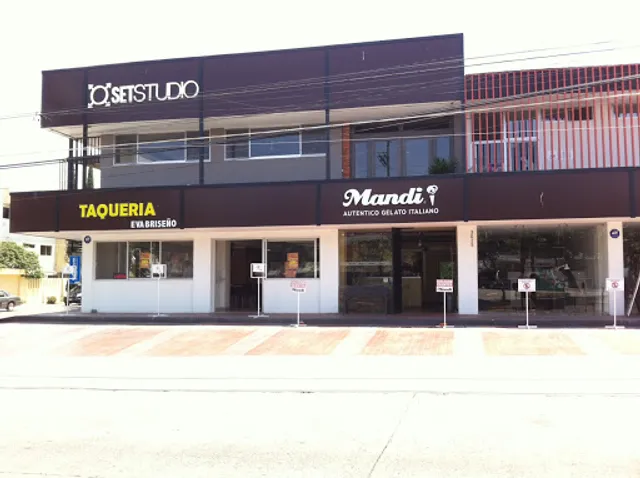 Mandi Gelateria Italiana