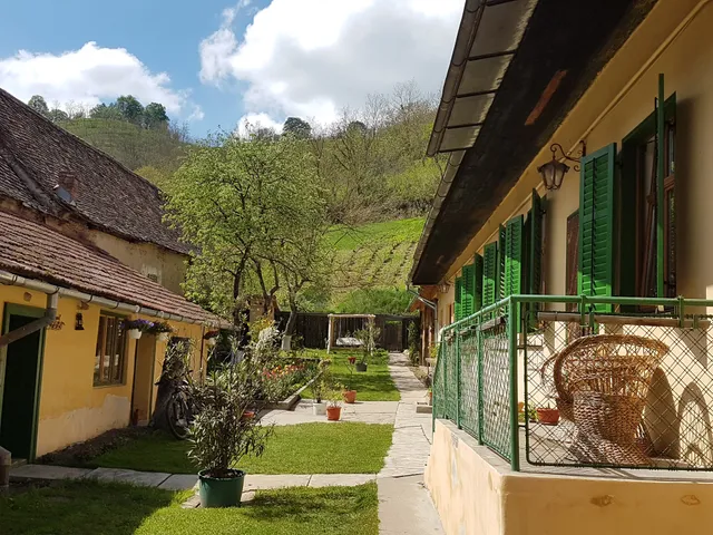 Villa Rihuini Wine House Richis 147