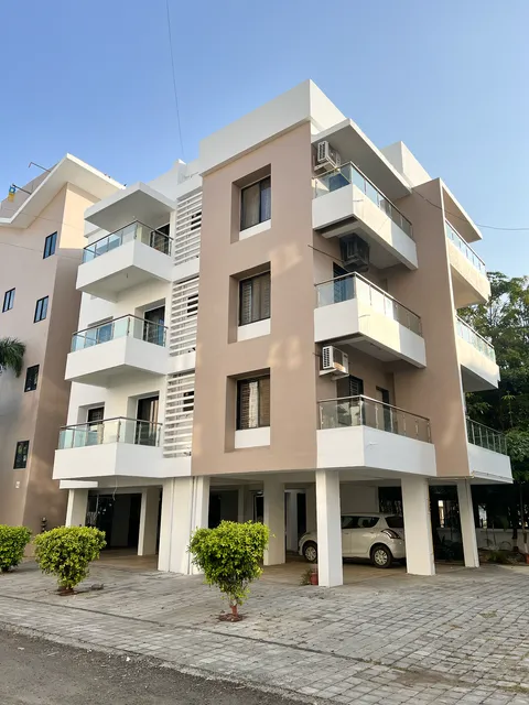 Saburi Service Apartments