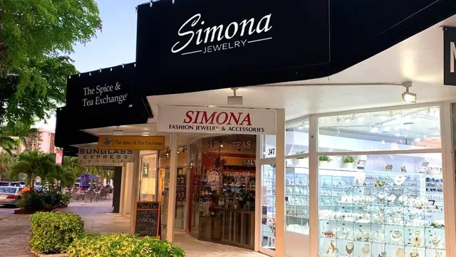 Simona Jewelry & Accessories