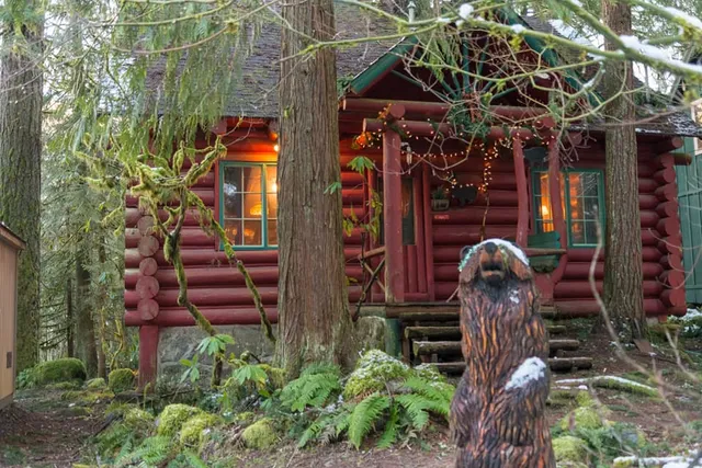 Laughing Bear Log cabin