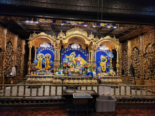 New Vrindaban-Palace of Gold