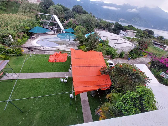 Hotel Crucero Atitlán