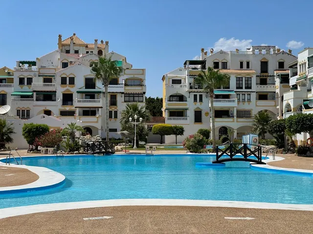 Apartamentos Roquetas Beach