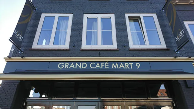 Mart 9 Grand-Café & City Loft