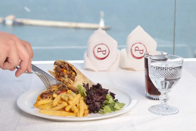 Pier Roof Restaurant