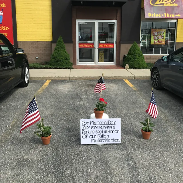 Zip’s Drive In - Ponderay