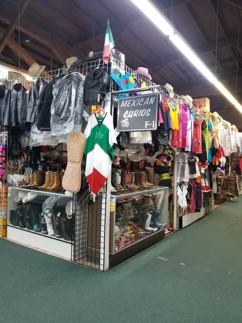 Watsonville Discount Mall