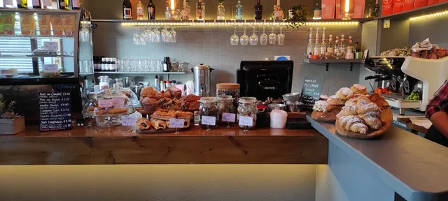 Artisan Cafe & Bistro