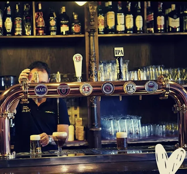 Cervecería Hamburguesería Covent Garden 7 Infantes