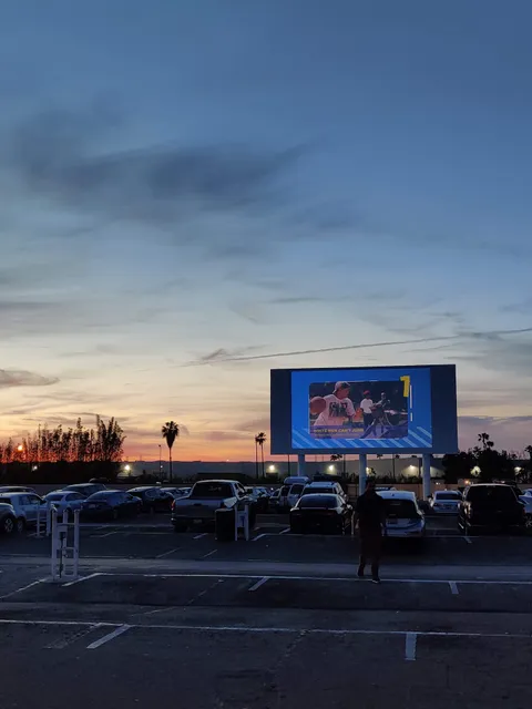 Paramount Entertainment Center