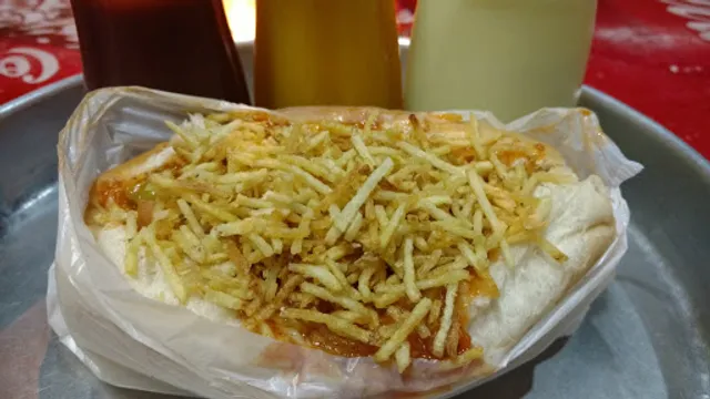 Sorveteria e pizzaria sol de verão