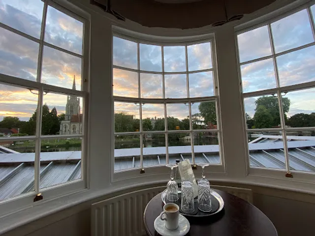 The Riverside Restaurant