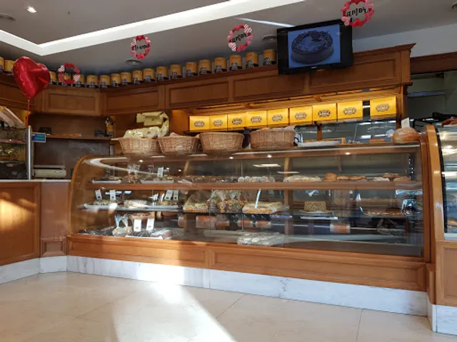 PANADERIA Y CONFITERIA BARILE