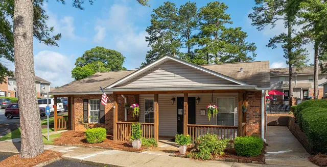 Georgia Green Townhome Apartments