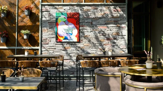 Monmarti Wine Bar Restau