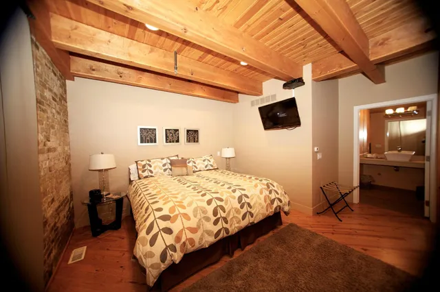 Bella Vita Spa + Suites