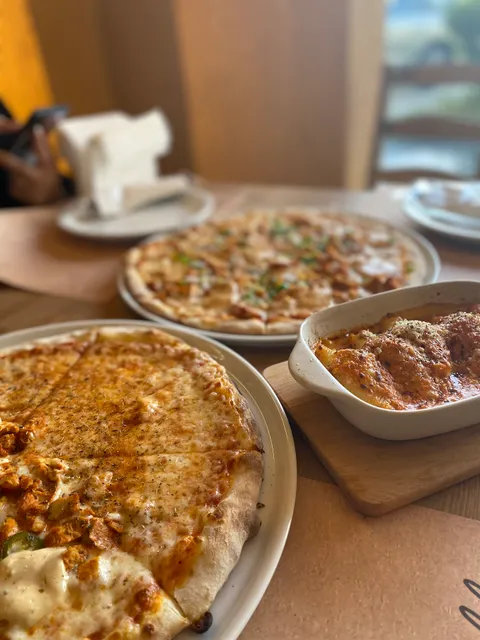 Ronaldo’s Pizza رونالدوز بيتزا