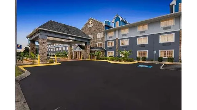 Comfort Inn & Suites Nashville Near Tanger Outlets I-24 Antioch