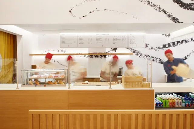 MakiMaki Sushi - 350 Hudson St