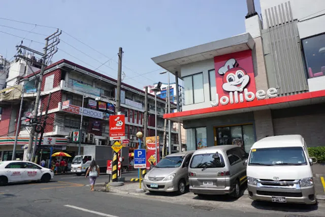 Jollibee Roxas Blvd- Libertad
